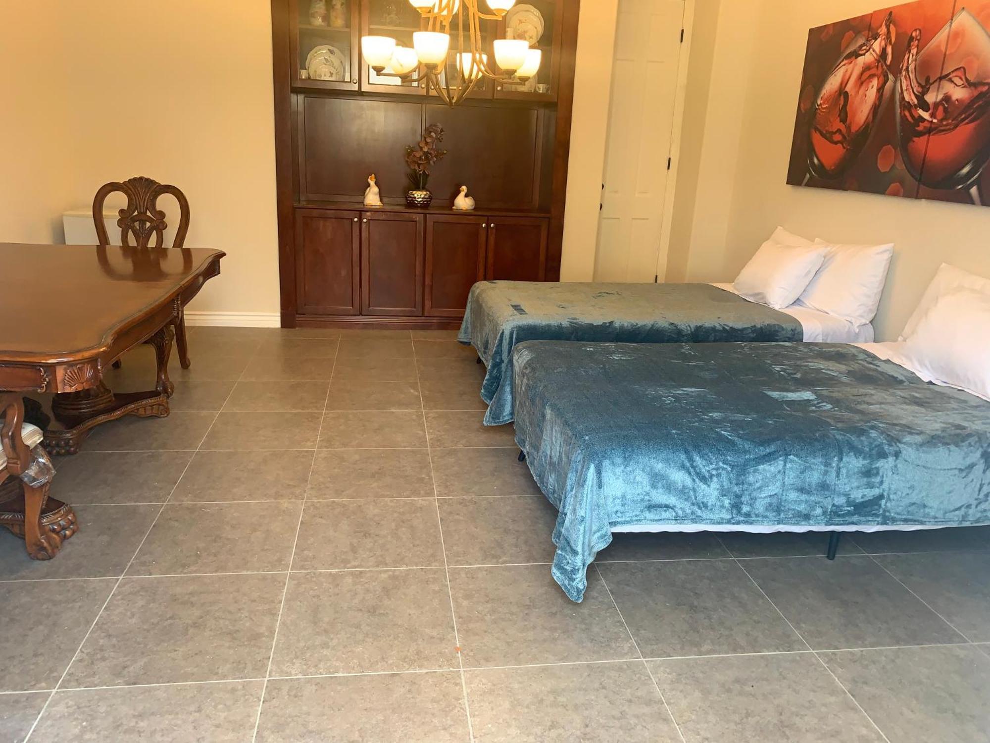 Luxhome Suites N Villa Ривърсайд Екстериор снимка